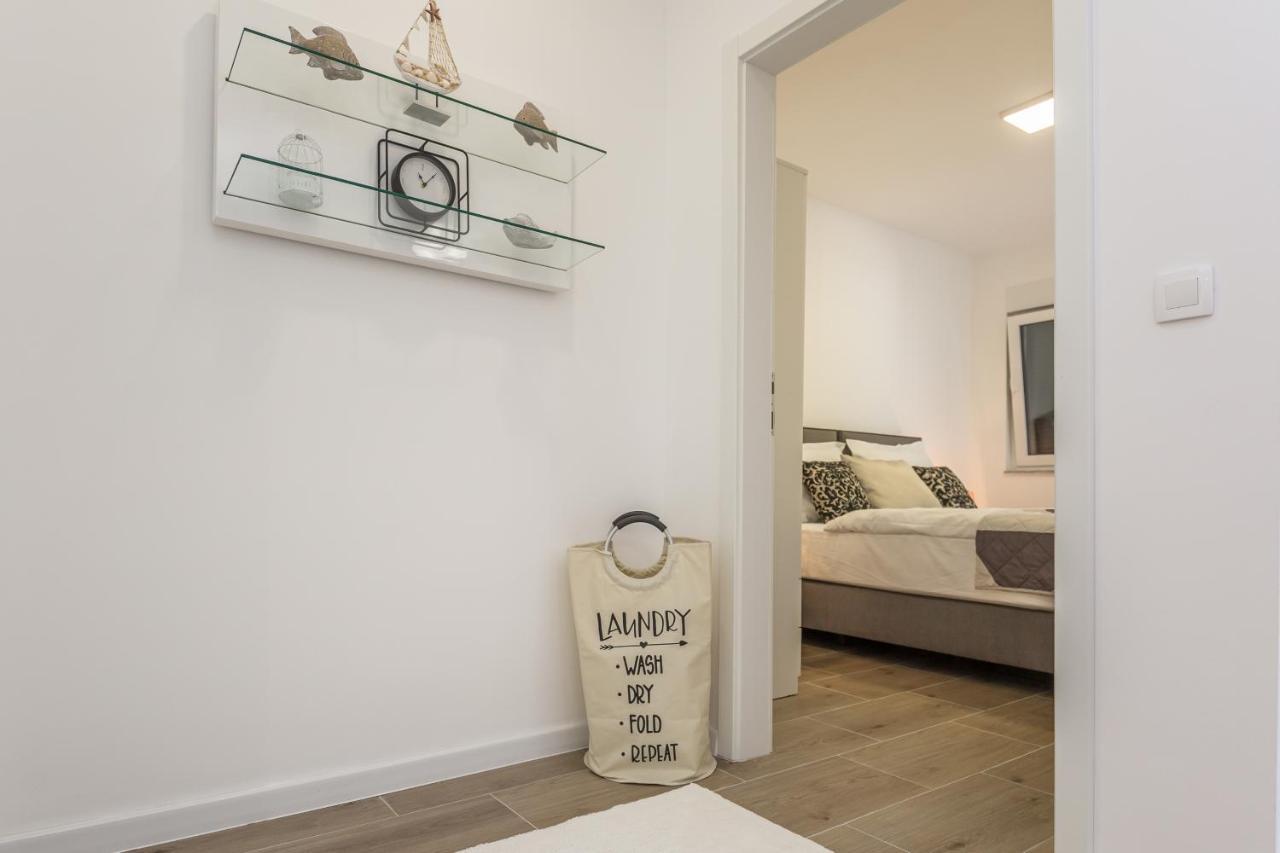Luxury 2 Bedroom Apartment With Sea View Baška Voda Exteriér fotografie