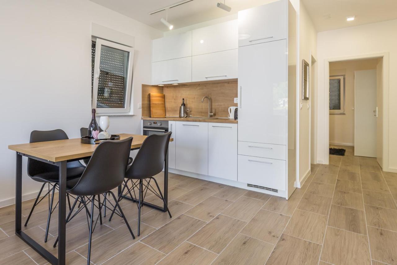 Luxury 2 Bedroom Apartment With Sea View Baška Voda Exteriér fotografie