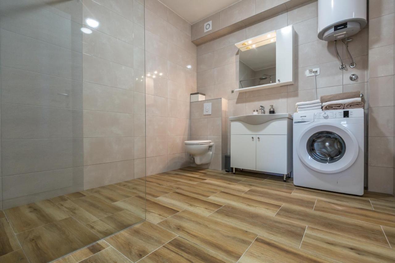 Luxury 2 Bedroom Apartment With Sea View Baška Voda Exteriér fotografie